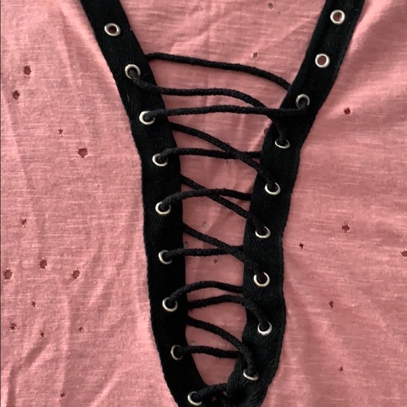 Crop top - Picture 2 of 3